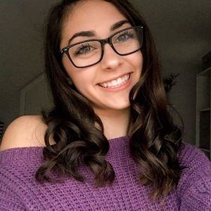 Meet your Posher, Rebecca